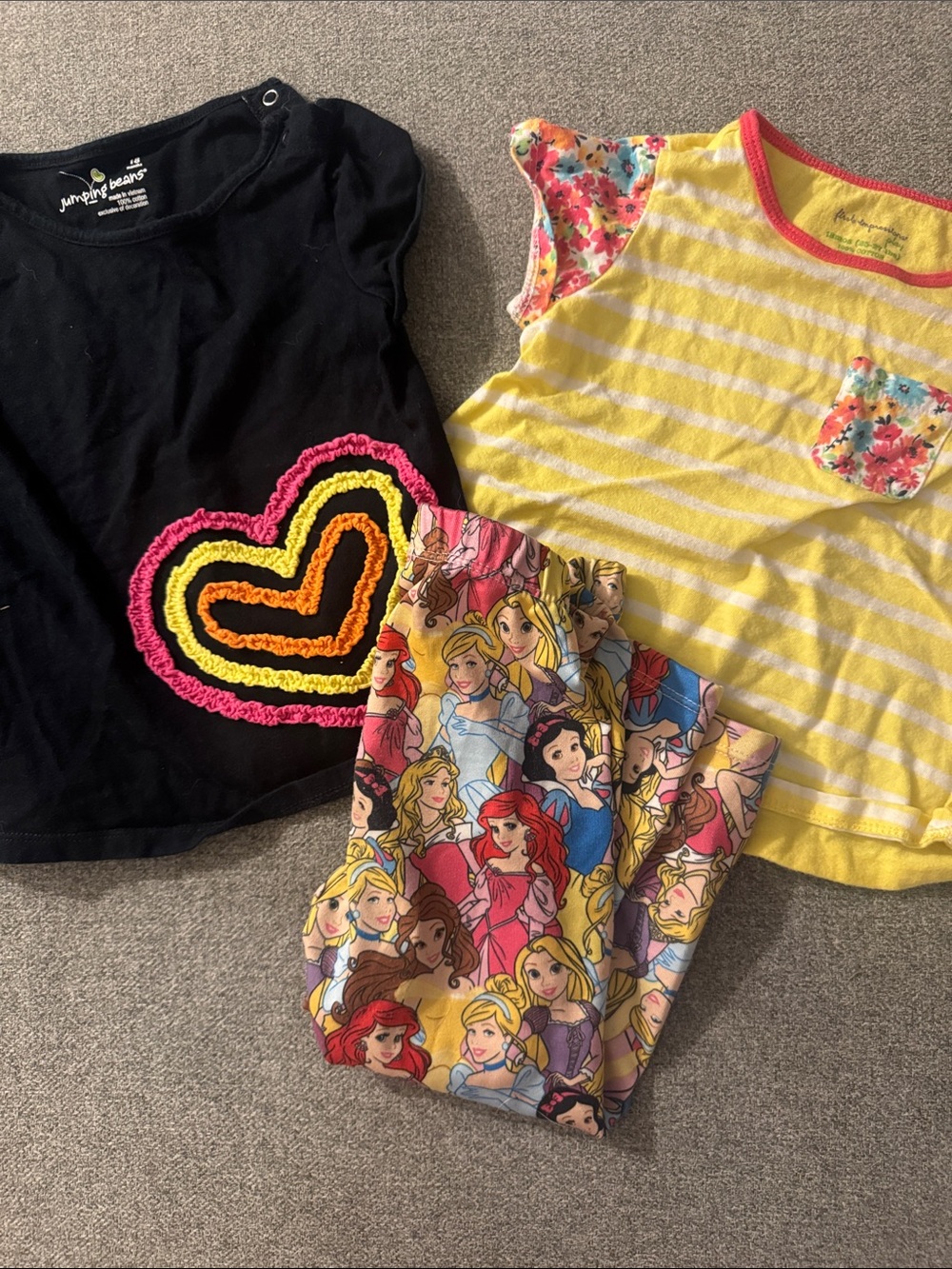 5/$15- Outfit bundle size 18 months